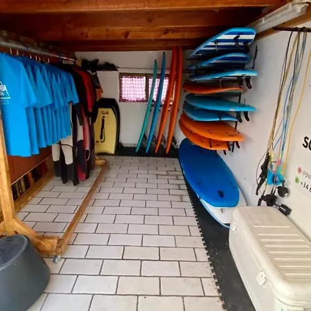 אכסניה Pura Vida Surf House לה אוליבה