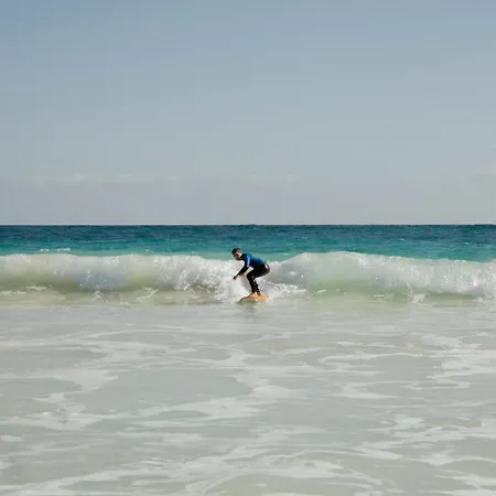 Pura Vida Surf House לה אוליבה