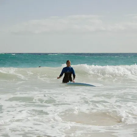 Pura Vida Surf House לה אוליבה