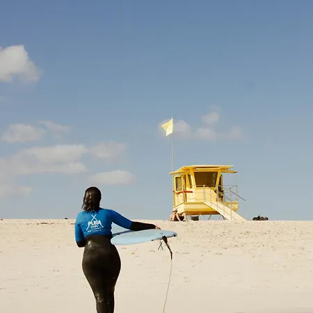 Pura Vida Surf House *