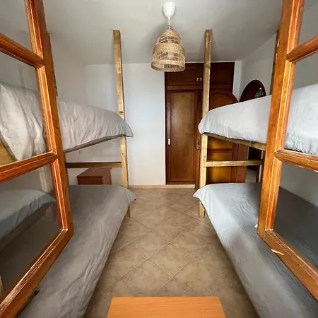 Pura Vida Surf House Hostel La Oliva