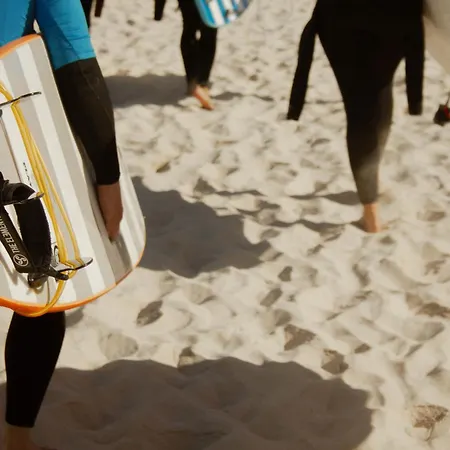 Pura Vida Surf House *