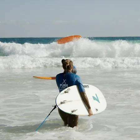 Pura Vida Surf House Hostel
