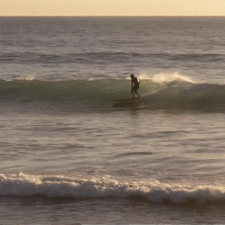 Pura Vida Surf Camp & School * 拉·奥利瓦