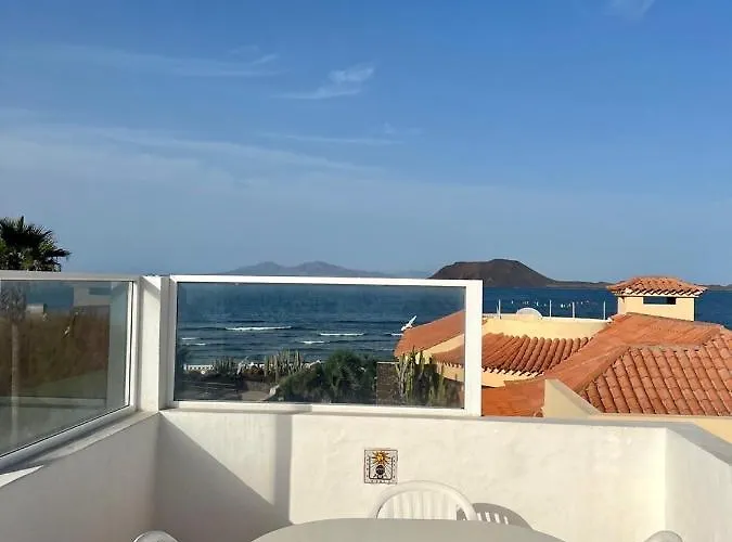 Pura Vida Surf House Hostel La Oliva