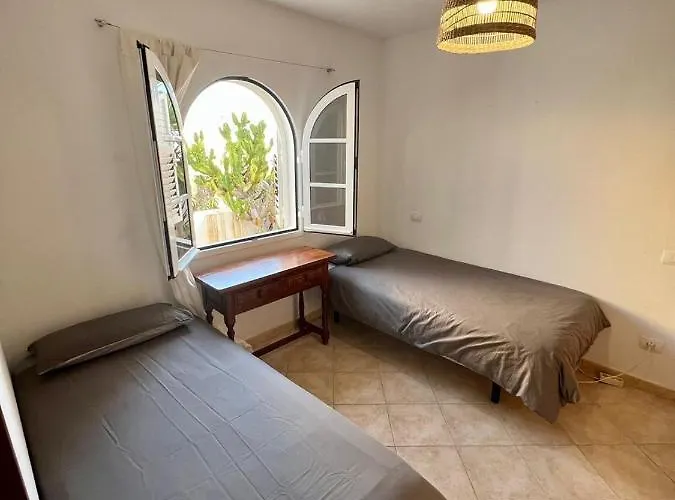 Pura Vida Surf House לה אוליבה