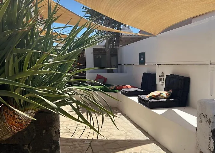 אכסניה Pura Vida Surf House לה אוליבה