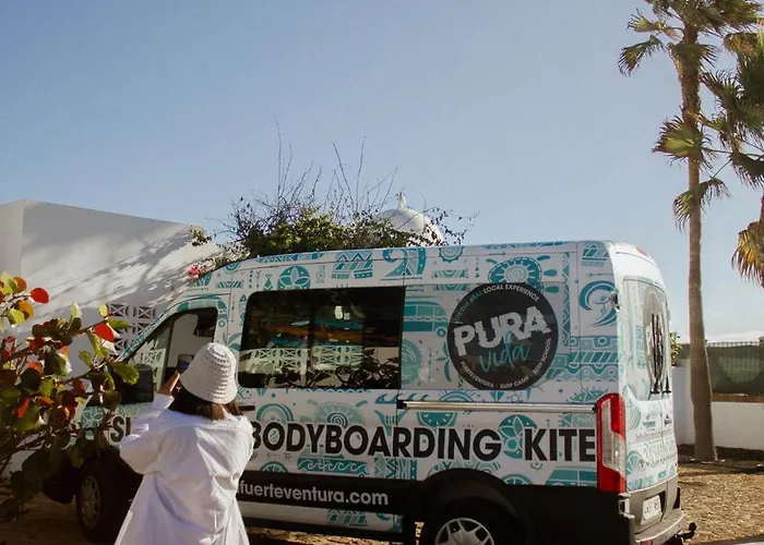 אכסניה Pura Vida Surf House לה אוליבה