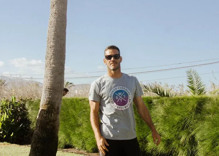 Pura Vida Surf House