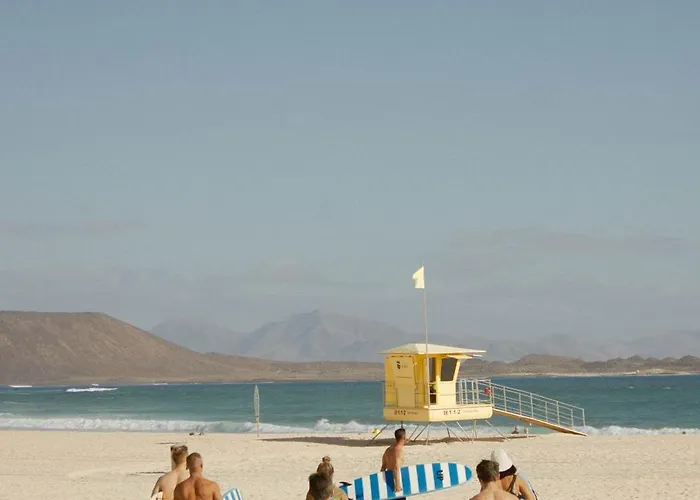 אכסניה Pura Vida Surf House *