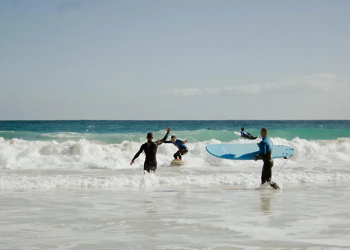 Pura Vida Surf House לה אוליבה