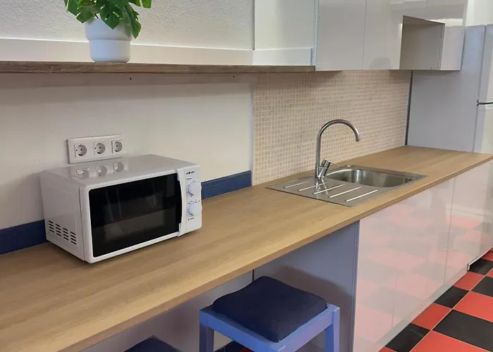 אכסניה Pura Vida Surf House