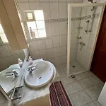 Pura Vida Surf House * לה אוליבה
