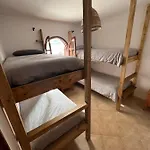 אכסניה Pura Vida Surf House