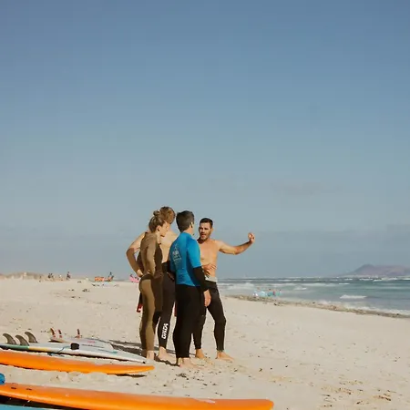Pura Vida Surf House Ла-Олива