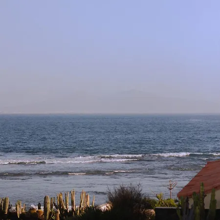 Vandrerhjem Pura Vida Surf Camp & School