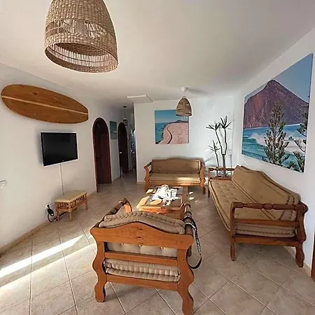 Pura Vida Surf House Хостел Ла-Олива