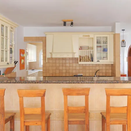 Pura Vida Surf House Albergue La Oliva