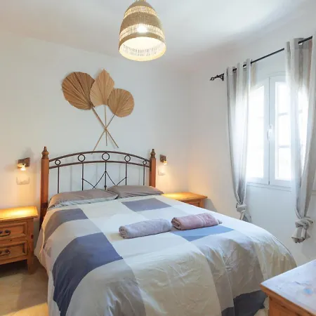 Albergue Pura Vida Surf House *