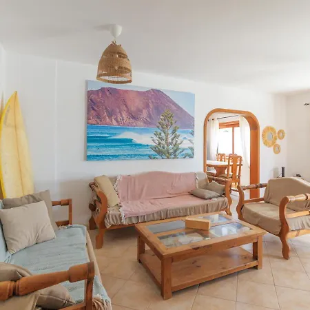 Pura Vida Surf House