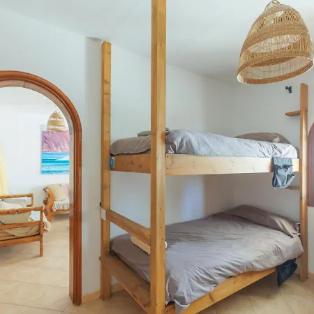 Albergue Pura Vida Surf House *