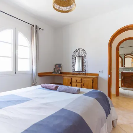 Albergue Pura Vida Surf House