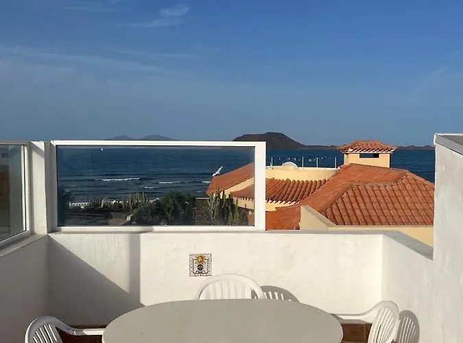 Pura Vida Surf House *