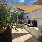 Vandrerhjem Pura Vida Surf House La Oliva